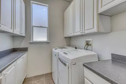 928 Hellam St, Monterey, CA 93940 - Photo 40