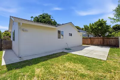 2369 Oakwood Dr, East Palo Alto, CA 94303 - Photo 8