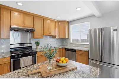 2369 Oakwood Dr, East Palo Alto, CA 94303 - Photo 8