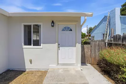 2369 Oakwood Dr, East Palo Alto, CA 94303 - Photo 4