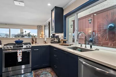 444 Fathom Dr, San Mateo, CA 94404 - Photo 12