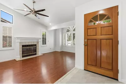 1191 Trieste Dr, Hollister, CA 95023 - Photo 8