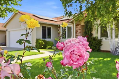 1191 Trieste Dr, Hollister, CA 95023 - Photo 2