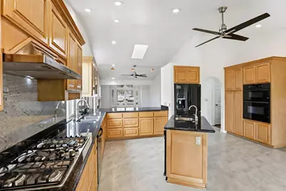 1191 Trieste Dr, Hollister, CA 95023 - Photo 18