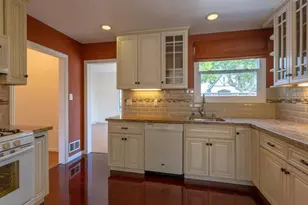 1501 Vancouver Ave, Burlingame, CA 94010 - Photo 14