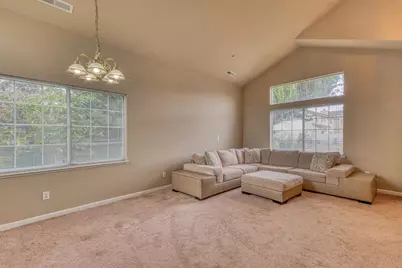 1185 Raven Ct, Salinas, CA 93905 - Photo 4