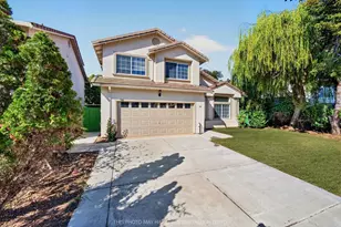1185 Raven Ct, Salinas, CA 93905 - Photo 2