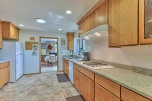 1239 Josselyn Canyon Rd, Monterey, CA 93940 - Photo 6