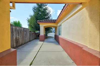 1176 Cobblestone St, Salinas, CA 93905 - Photo 4
