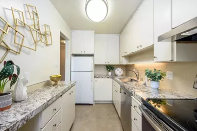 803 N Humboldt St 405, San Mateo, CA 94401 - Photo 4