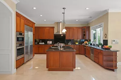 15863 Mina Way, Saratoga, CA 95070 - Photo 20