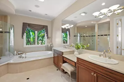 15863 Mina Way, Saratoga, CA 95070 - Photo 36