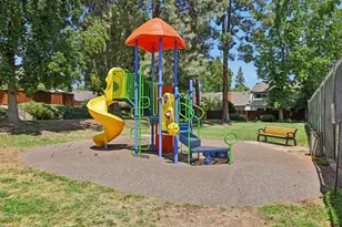 20151 Northwood Dr, Cupertino, CA 95014 - Photo 56