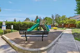 20151 Northwood Dr, Cupertino, CA 95014 - Photo 54