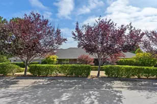 995 Woodland Dr, Hillsborough, CA 94010 - Photo 1