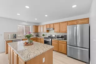 2521 Glenview Dr, Hollister, CA 95023 - Photo 10