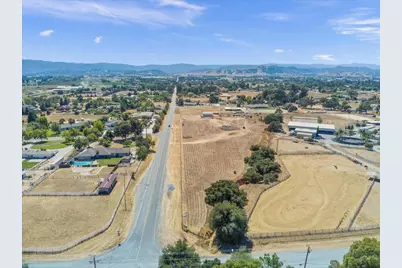 2055 Rucker Ave, Gilroy, CA 95020 - Photo 28