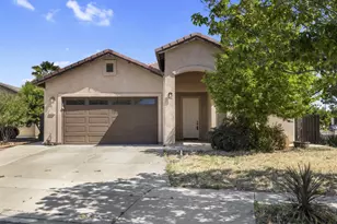 1027 Winter Ln, Patterson, CA 95363 - Photo 1