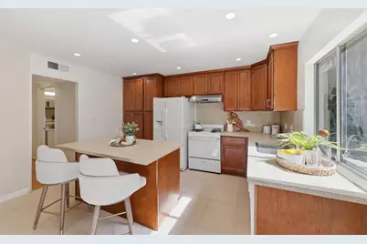 351 Quay Ln, Redwood City, CA 94065 - Photo 30