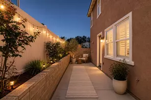 26944 Trestles Dr, Canyon Country, CA 91351 - Photo 12