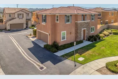 26944 Trestles Dr, Canyon Country, CA 91351 - Photo 14
