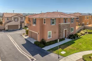 26944 Trestles Dr, Canyon Country, CA 91351 - Photo 14