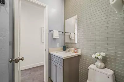 11 Hayward Ave 3002, San Mateo, CA 94401 - Photo 36