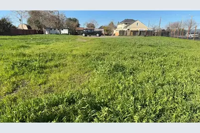 1018 E 18th St, Antioch, CA 94509 - Photo 2