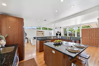 201 Thompson Sq, Mountain View, CA 94043 - Photo 20