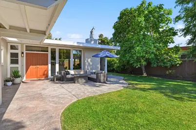 201 Thompson Sq, Mountain View, CA 94043 - Photo 12