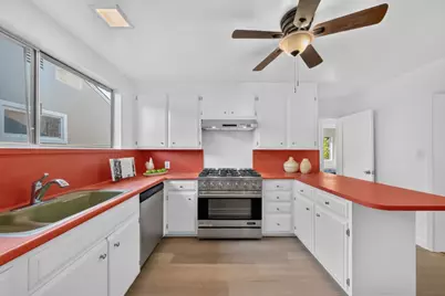 2433 W Hedding St, San Jose, CA 95128 - Photo 22