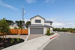 568 Creekside Ct, Half Moon Bay, CA 94019 - Photo 2