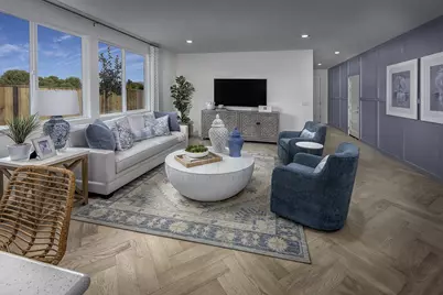 2031 Peony St, Hollister, CA 95023 - Photo 2