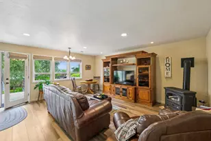 127 Mar Vista Dr, Monterey, CA 93940 - Photo 6