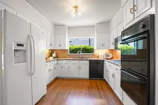 554 Edgewood Rd, San Mateo, CA 94402 - Photo 14