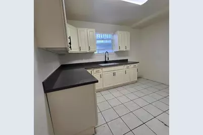 1181 60th Ave, Oakland, CA 94621 - Photo 2