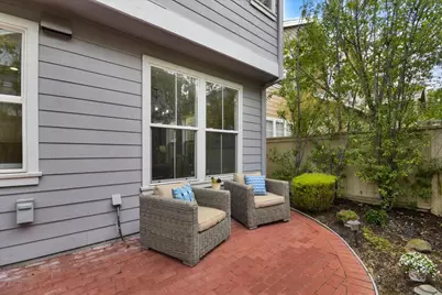 504 Waterlily Ln, Redwood City, CA 94065 - Photo 10