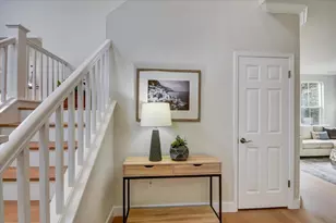 504 Waterlily Ln, Redwood City, CA 94065 - Photo 16