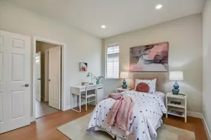 504 Waterlily Ln, Redwood City, CA 94065 - Photo 34