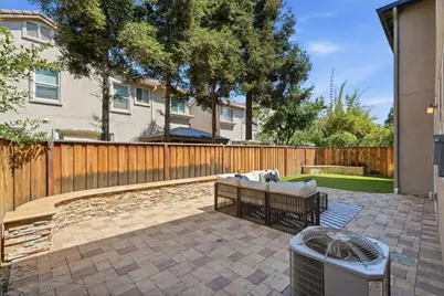 1439 Shore Dr, San Jose, CA 95131 - Photo 38
