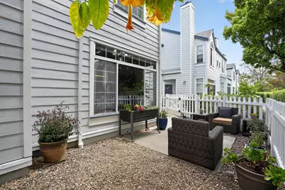 108 Commodore Dr, Richmond, CA 94804 - Photo 2