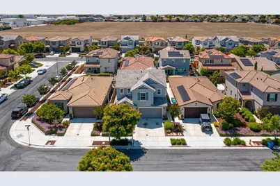 552 Cadiz Dr, Hollister, CA 95023 - Photo 34
