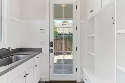 240 University Dr, Menlo Park, CA 94025 - Photo 14