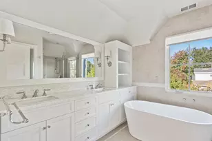 240 University Dr, Menlo Park, CA 94025 - Photo 18