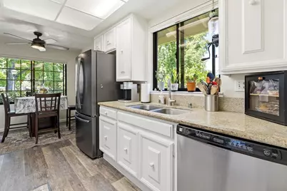 5237 Cribari Hls, San Jose, CA 95135 - Photo 10