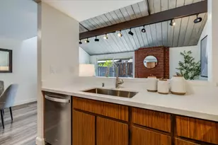 631 Midrock Cors, Mountain View, CA 94043 - Photo 4
