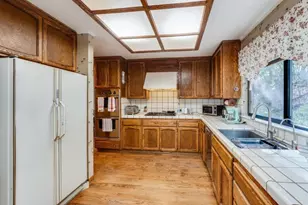 10675 Club House Ln, Cupertino, CA 95014 - Photo 10