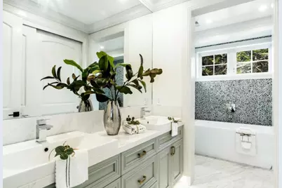 1516 Los Montes Dr, Burlingame, CA 94010 - Photo 32