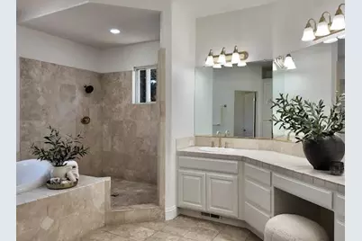 10746 Green Valley Dr, Gilroy, CA 95020 - Photo 20