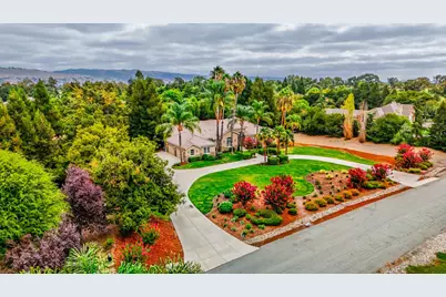 10746 Green Valley Dr, Gilroy, CA 95020 - Photo 2